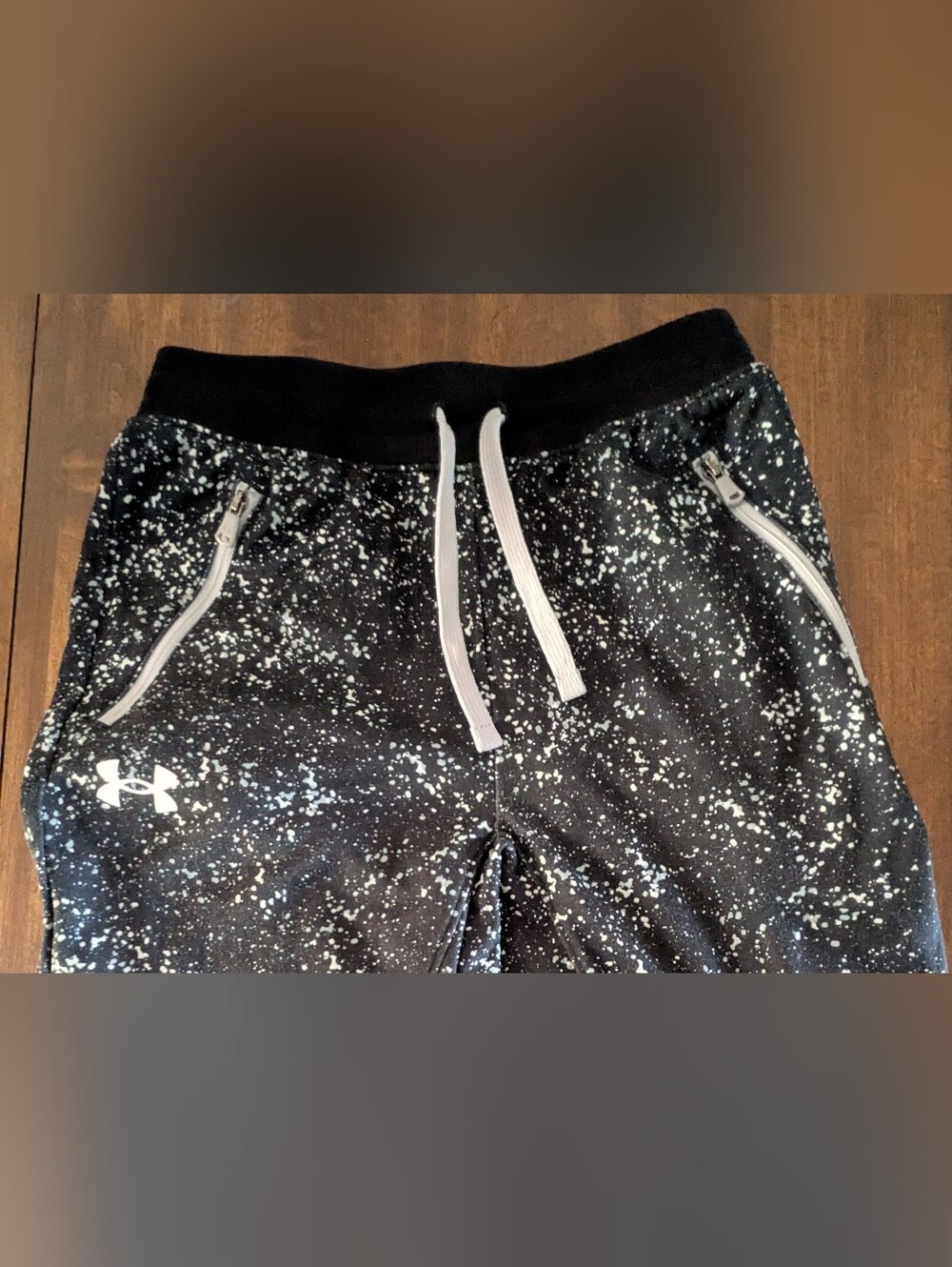Boys Under Armour Black White Speckled Joggers Medium 10